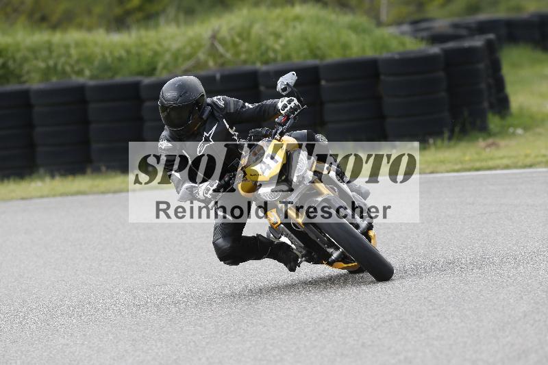 /Archiv-2025/09 22.04.2025 Cornu Master School ADR/rot-rouge/41